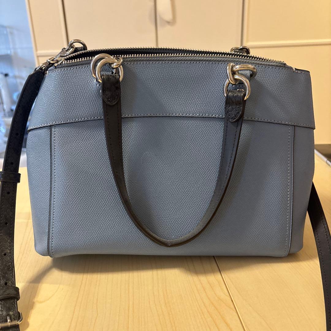 COACH ライトブルー ショルダーバッグ - メルカリ