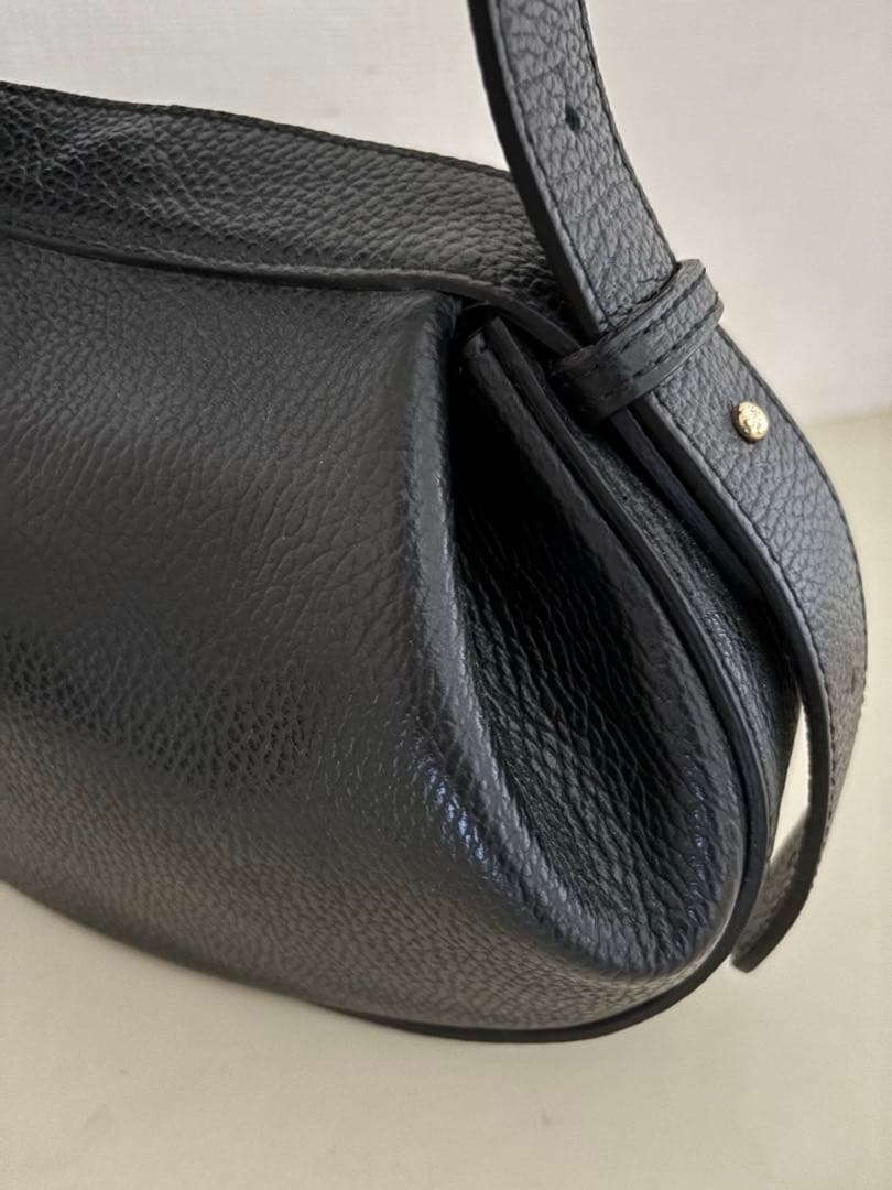 美品 BEARDSLEY ビアズリー 本革 ラウンドミニバッグ 黒 セレモニー