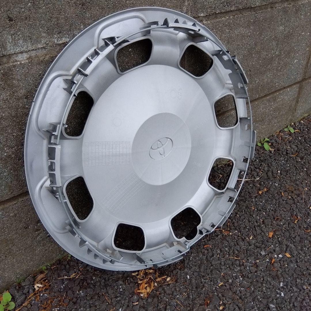 トヨタ シエンタ Zグレード 純正 ホイールカバー ホイールキャップ 15