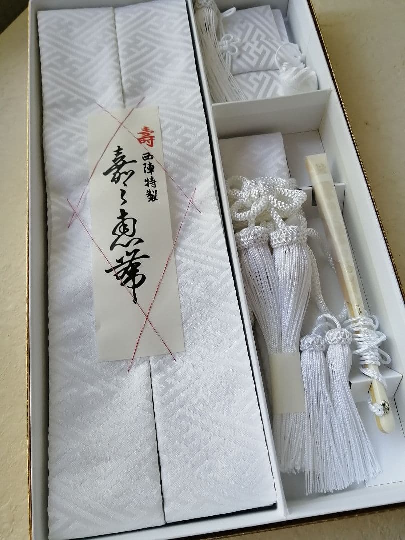 K*P様 はこせこセット ホワイト 新品です! 七五三 はこせこセット 7歳 バッグ 草履21cm 箱迫 丸ぐけ 扇子