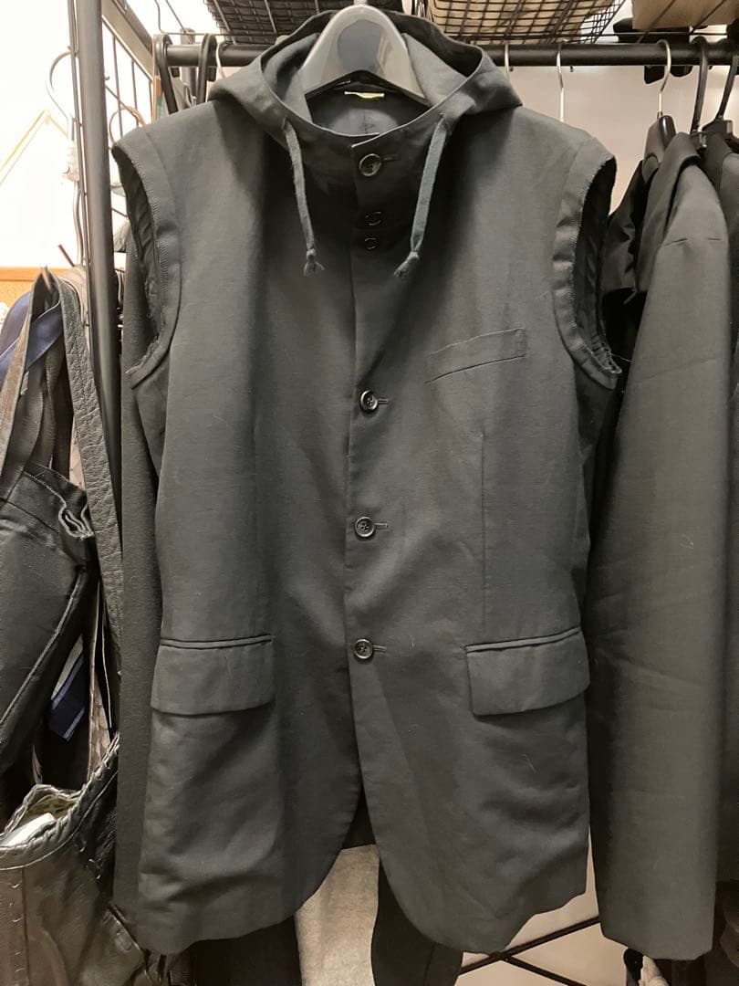 最終価格 BLACK comme des garçon ハイネックフードベスト 346545002025-1.jpg