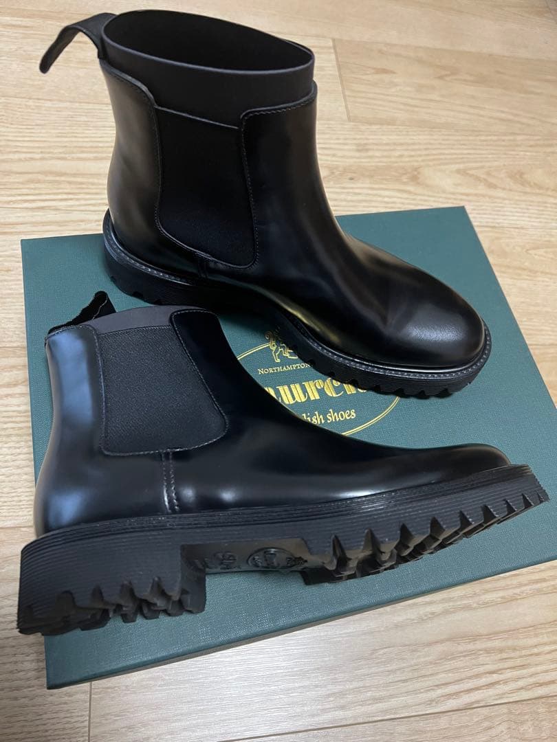 新品　CHURCH’S NIRAH サイドゴア　チェルシー　ブーツ　EU36.5 楽天市場】Church's チャーチ NIRAH スタッズ装飾サイドゴアチェルシー