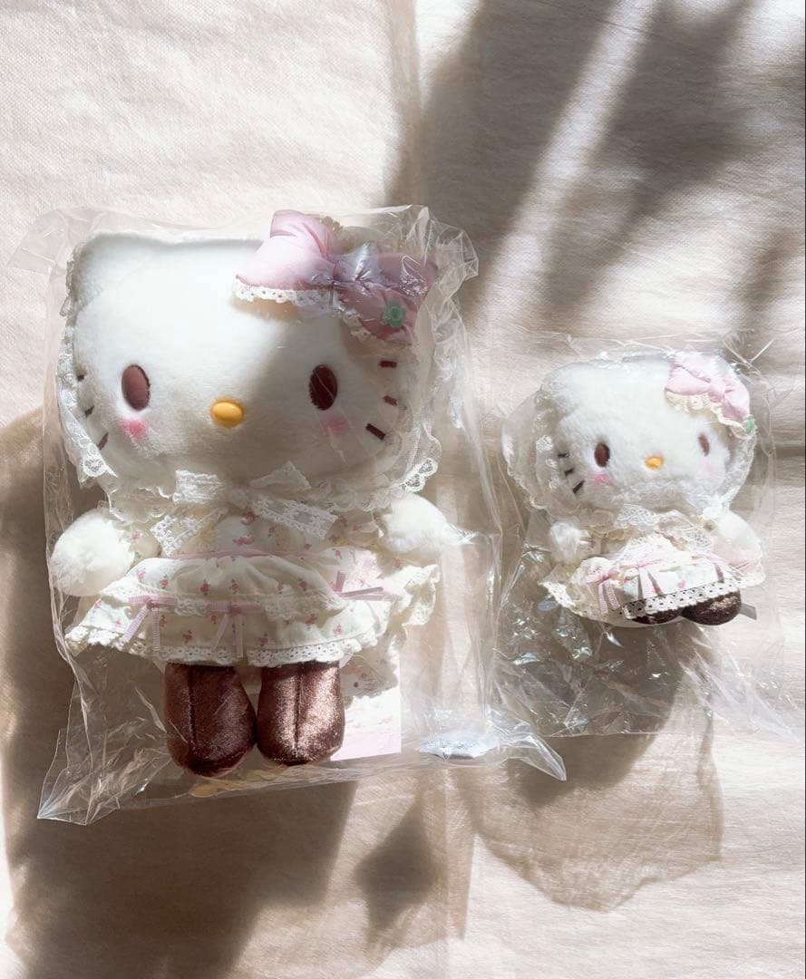 サンリオ　ハローキティ　フォレストレースマスコットホルダーとぬいぐるみセット マスコットホルダー フォレストレース ぬいぐるみ サンリオ ハロー