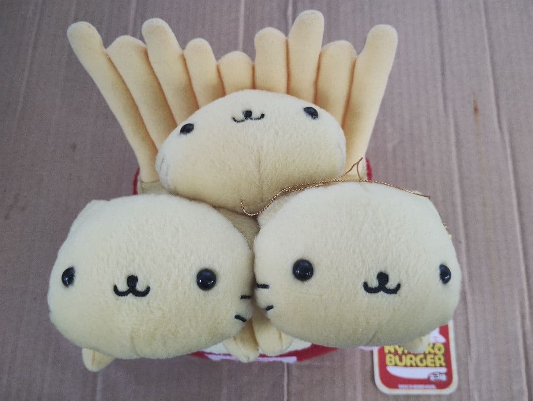 にゃんにゃんにゃんこ　にゃんこバーガー　ぬいぐるみ　サンエックス にゃんにゃんにゃんこ にゃんこバーガー ぬいぐるみ サンエックス 猫