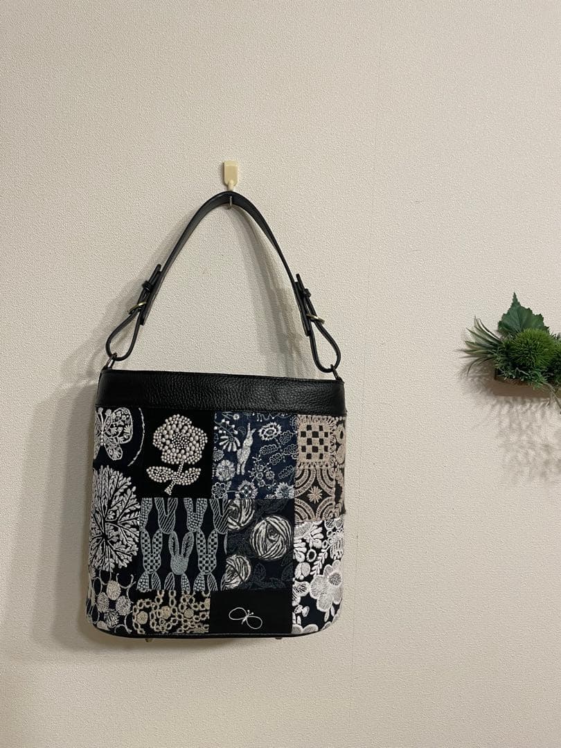 y　ミナペルホネン　ハンドメイド　バッグ　パッチワーク ミナペルホネン A4パッチワーク バッグ minaperhonen トートバッグ