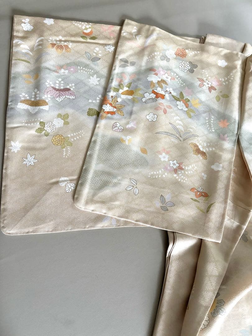 正絹 四季古典柄 友禅染 袷 訪問着 淡オレンジベージュ(和色:肌色) 未