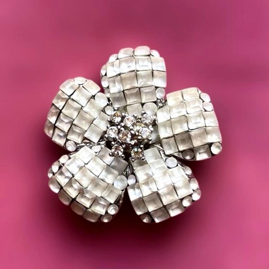 フォクシー　ブローチ　フラワーブローチ　花　白 1438427041.jpg?1640747783