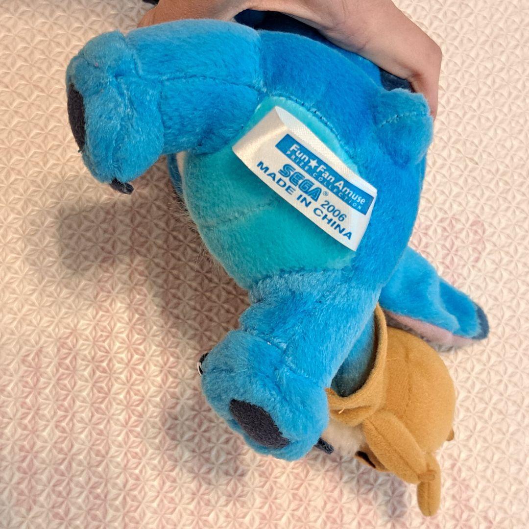 ルーベンのパペットを持ったスティッチのぬいぐるみ リロ&スティッチ