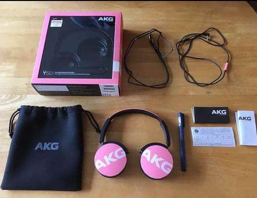 値段交渉可能！日本限定カラーAKG Y50 ピンク リケーブル付。 - メルカリ