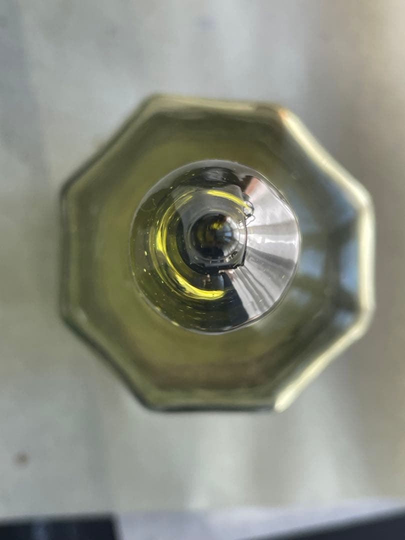 倉敷ガラス 酒瓶 黄緑色 八角形ガラスボトル 外村吉之助