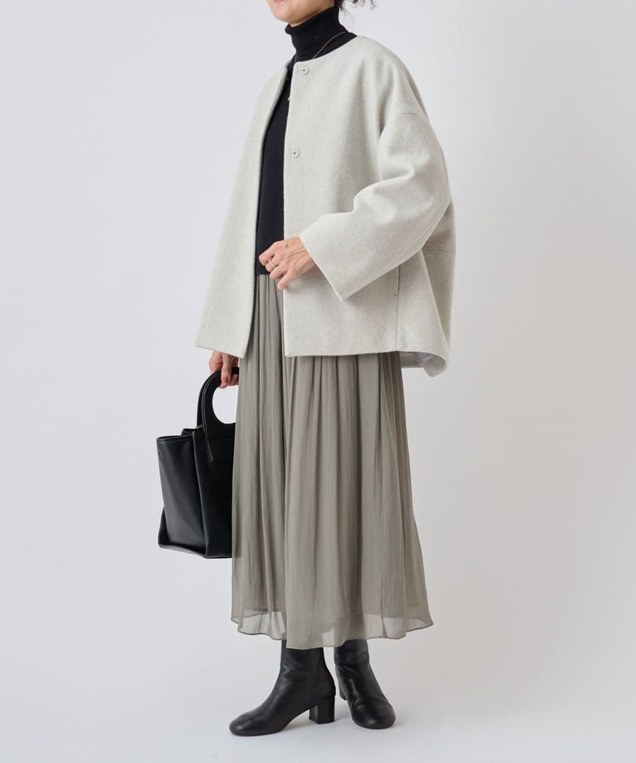 oka＊kon様専用⭐︎BEARDSLEY後ろぷっくりウールショートコート - メルカリ