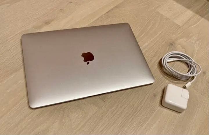 MacBookAir13 M1チップ シルバー