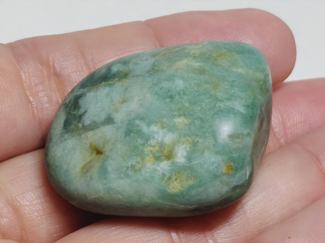 緑塊 43g 翡翠 ヒスイ 原石 鑑賞石 自然石 誕生石 鉱物 鉱石 水石