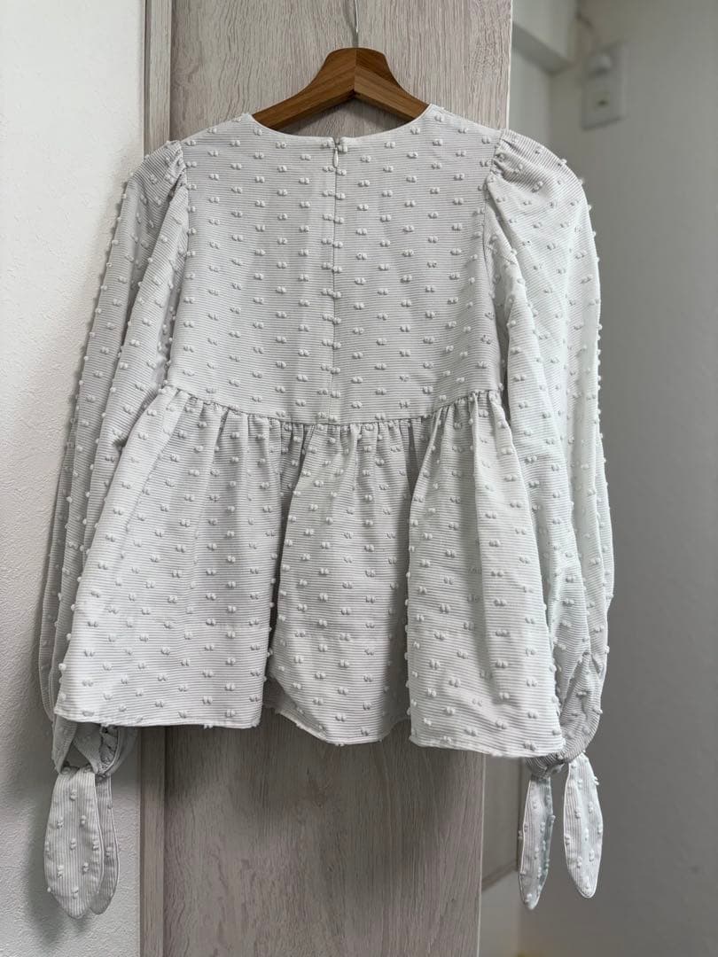 yori スノージャガードギャザーブラウス 36 - メルカリ