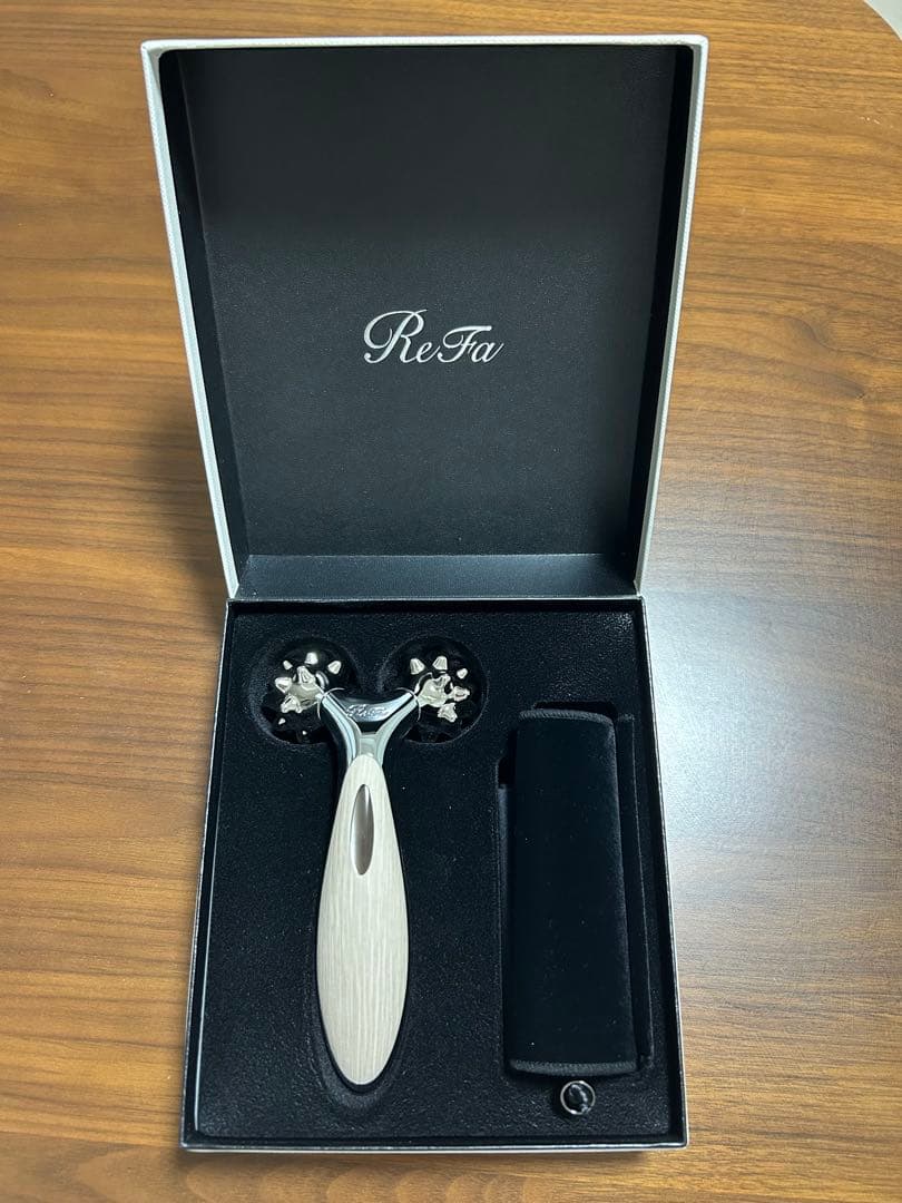 ReFa リファリズムRF-RT2320C-NT 美顔ローラー リファリズム - ReFa RHYTHM | 商品情報 | ReFa（リファ）公式ブランド