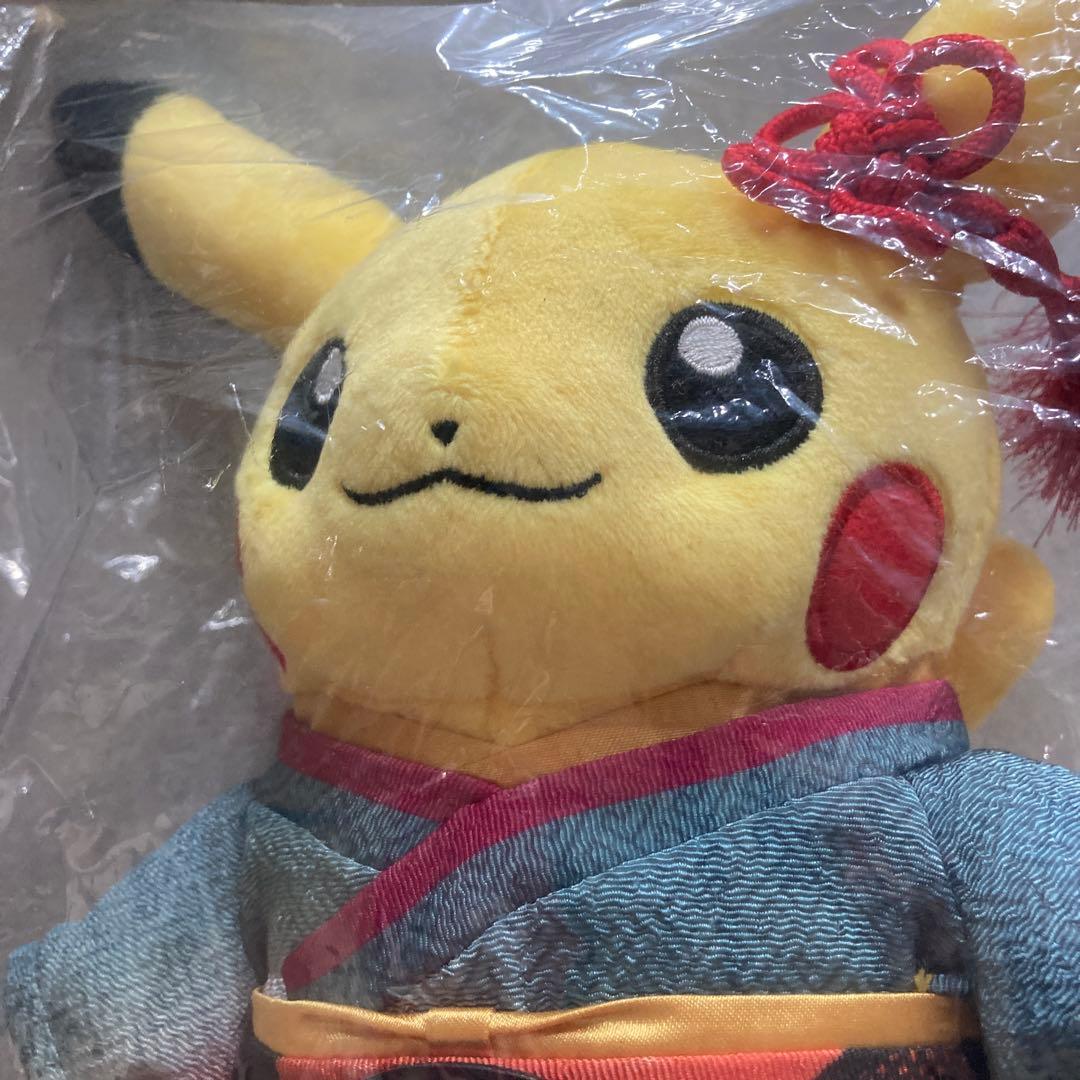 ポケモン×工芸展のピカチュウ ぬいぐるみ - メルカリ