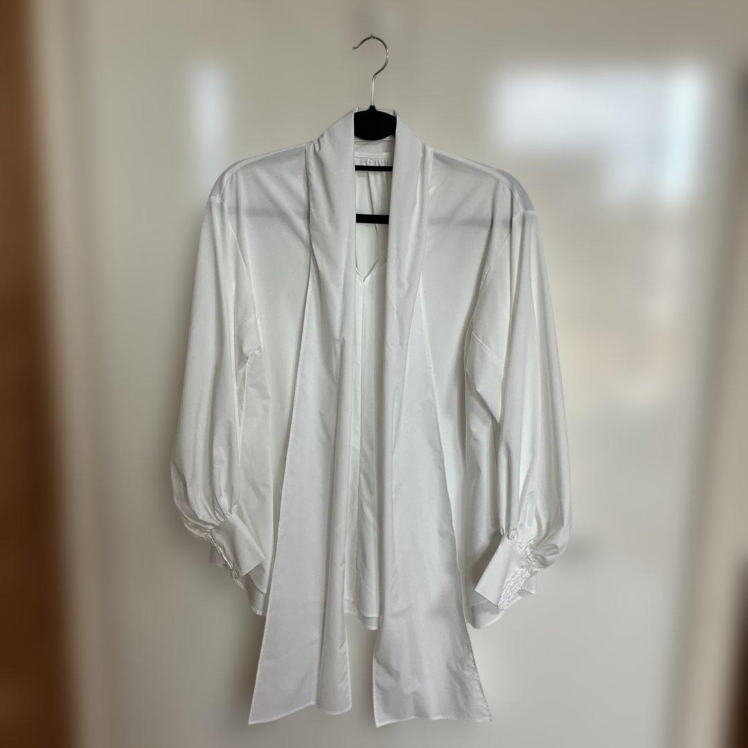 So close ボウタイブラウス - メルカリ