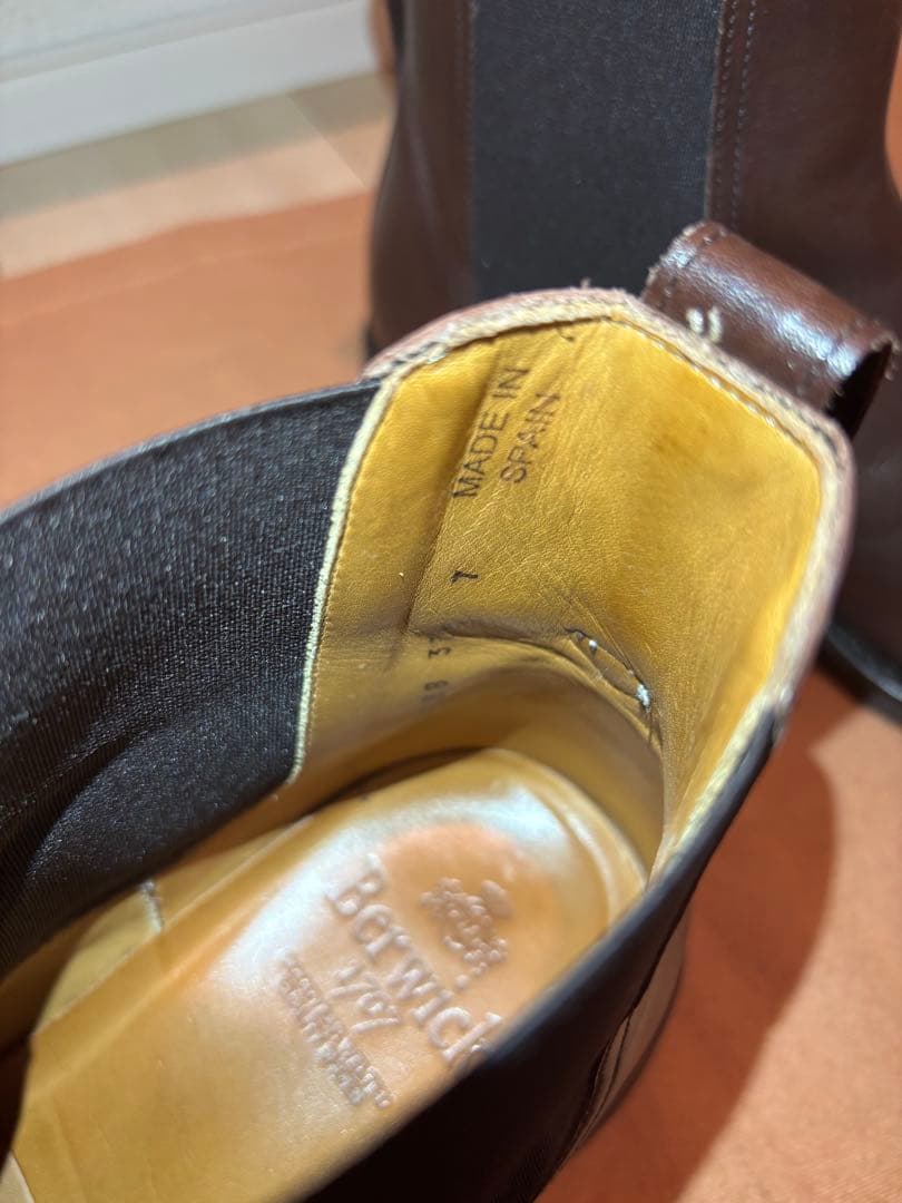 美品【Berwick】 UK7 26cm 376 LAVIDB ブラウン - メルカリ