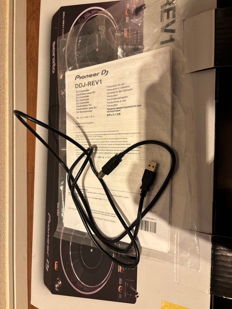 Pioneer DJ DDJ-REV1 コントローラー 25年7月購入 2回使用 - メルカリ