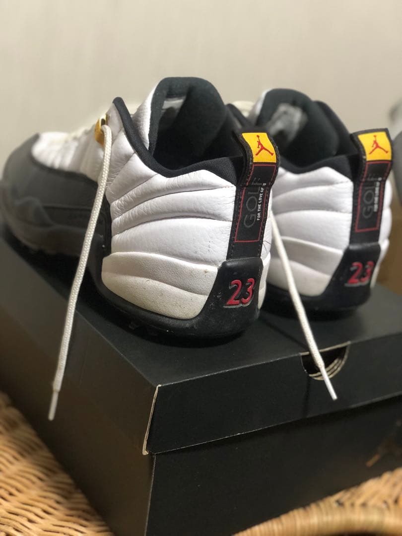 ナイキ エアジョーダン 12 ロー ゴルフ “タクシー”