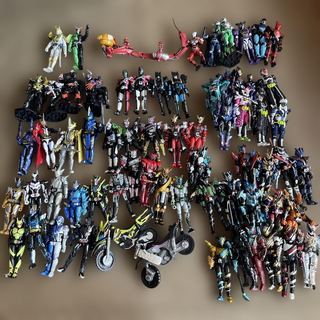 咲*音様 仮面ライダー 装動まとめ売り 装動 仮面ライダーガッチャード→2←＆装動 仮面ライダーギーツ｜発売