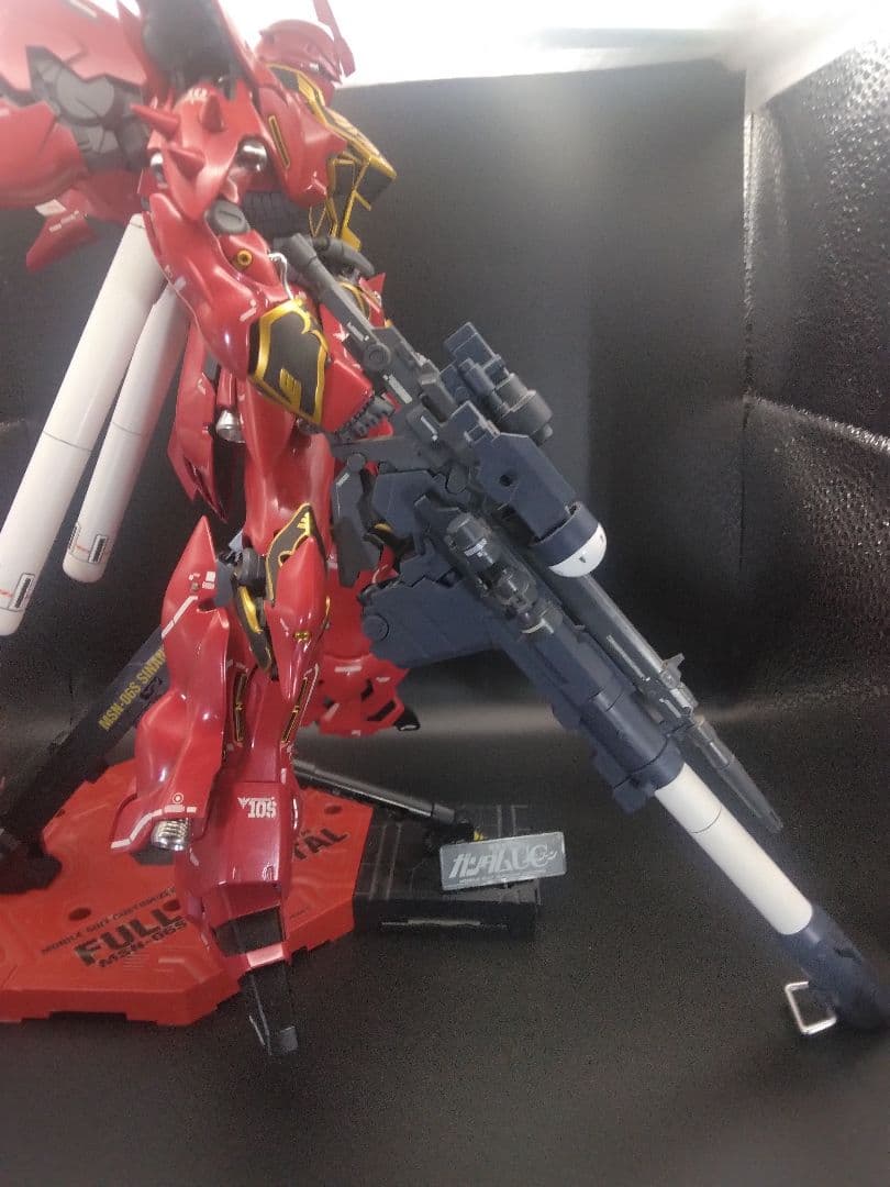 ガンプラ MG シナンジュ 全塗装完成品 バズーカ 専用台座付 - メルカリ