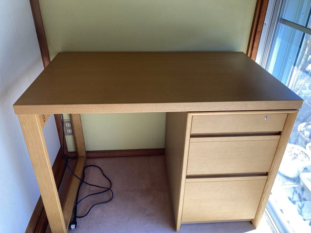 カリモク学習机　ぽかやん 学習机・勉強机ならカリモク家具｜ボナシェルタ | 国産家具メーカーの