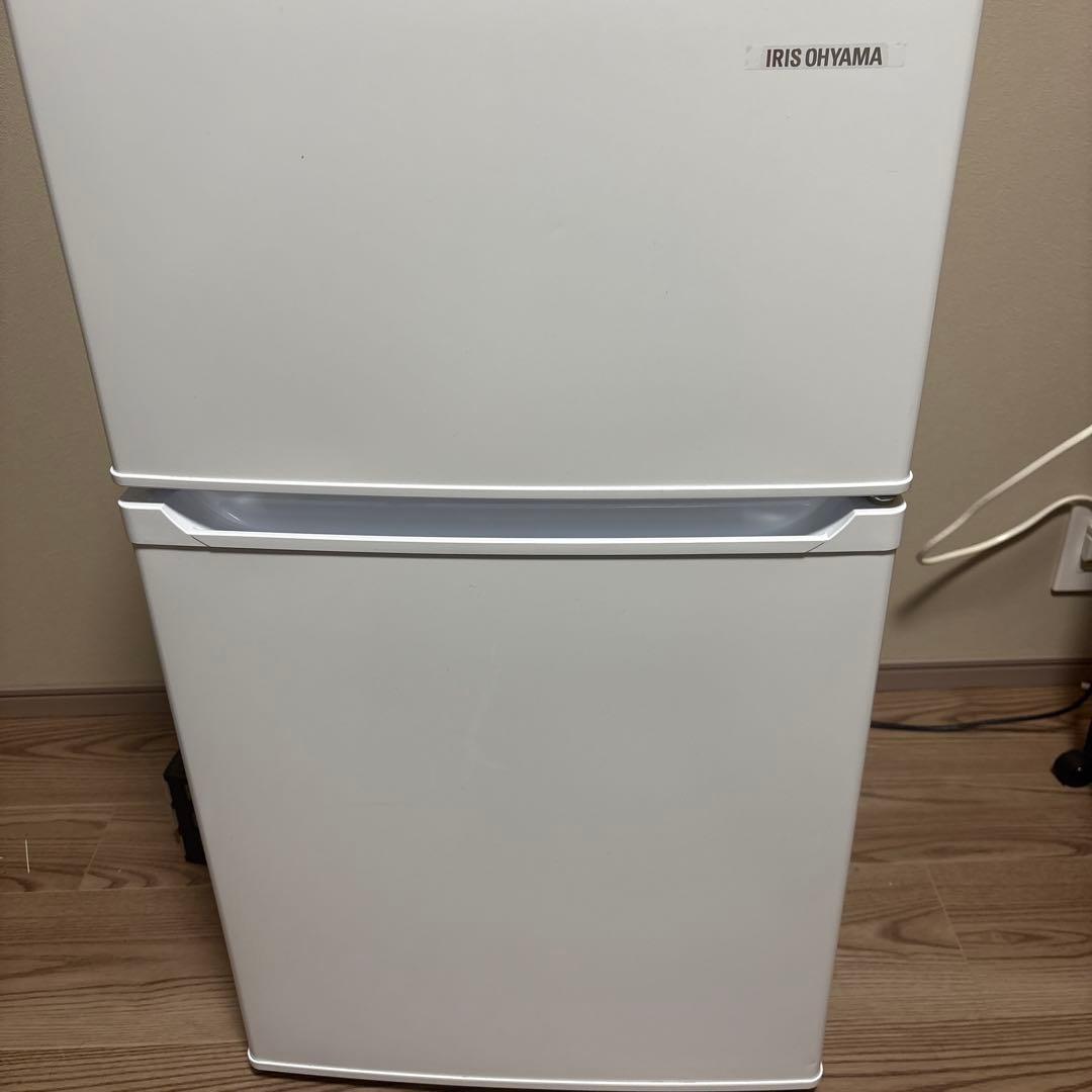 IRIS OHYAMA 冷蔵庫 IRSD-9B-W 90L 楽天市場】冷蔵庫90L IRSD-9B-W IRSD-9B-B ホワイト ブラック2ドア 90