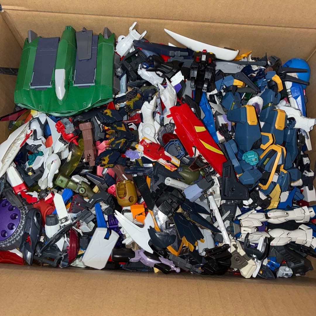 ガンプラHGジャンク大量詰め合わせ - メルカリ