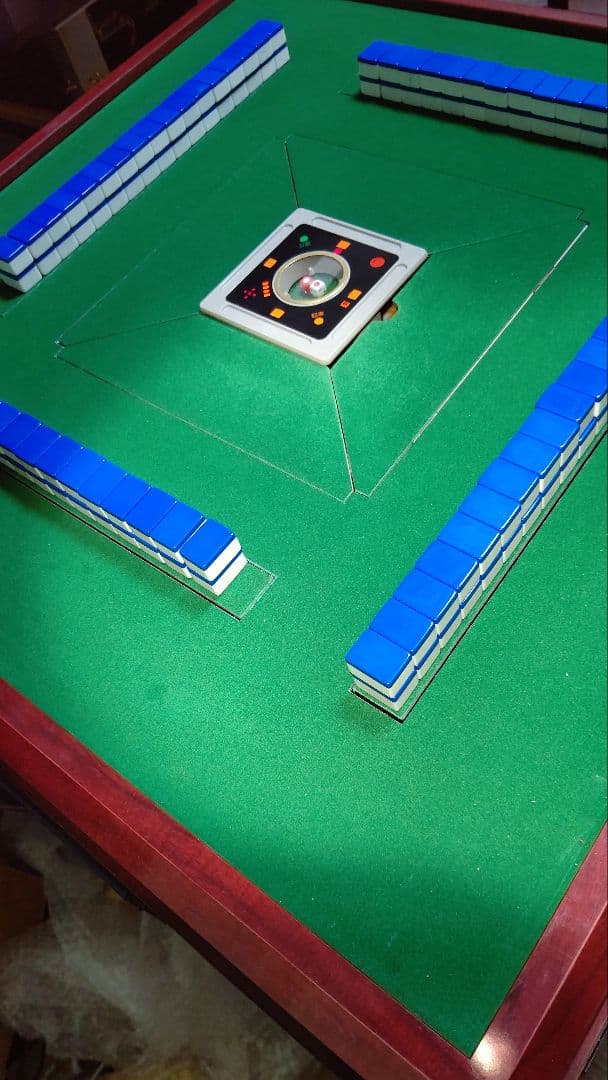 メルカリ】全自動麻雀卓 アモスGABIN 雀ピォン枠 - メルカリ