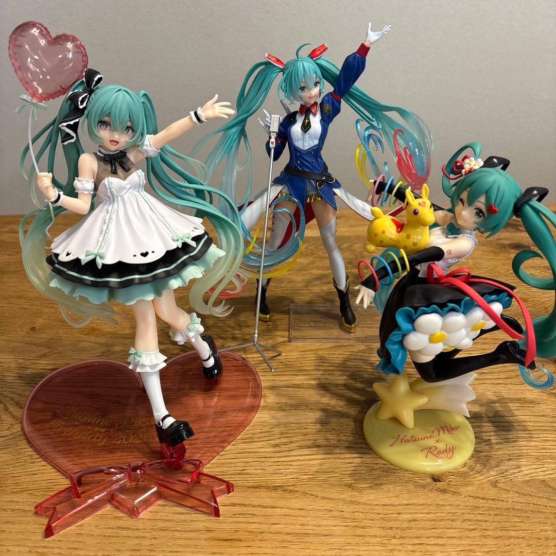 初音ミク プライズ フィギュア 3体セット - メルカリ