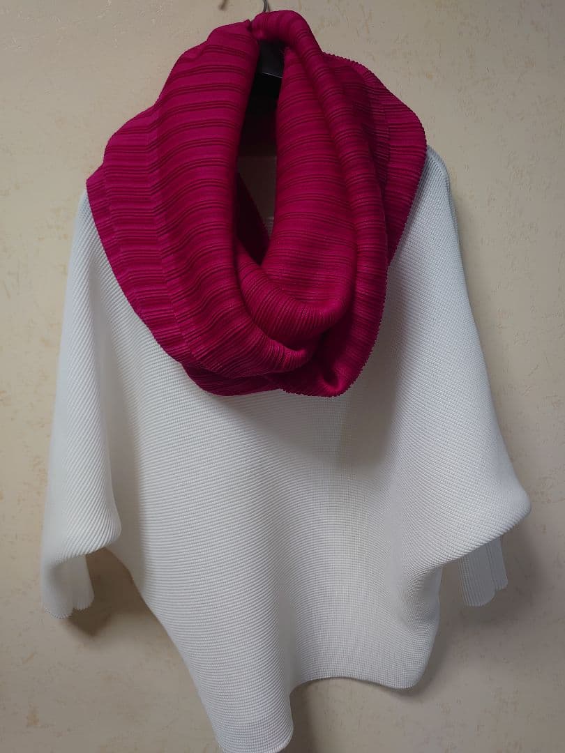 イッセイミヤケ　プリーツプリーズ　スヌード TOP | プリーツ プリーズ イッセイ ミヤケで過ごす、心地よい日々 | SPUR