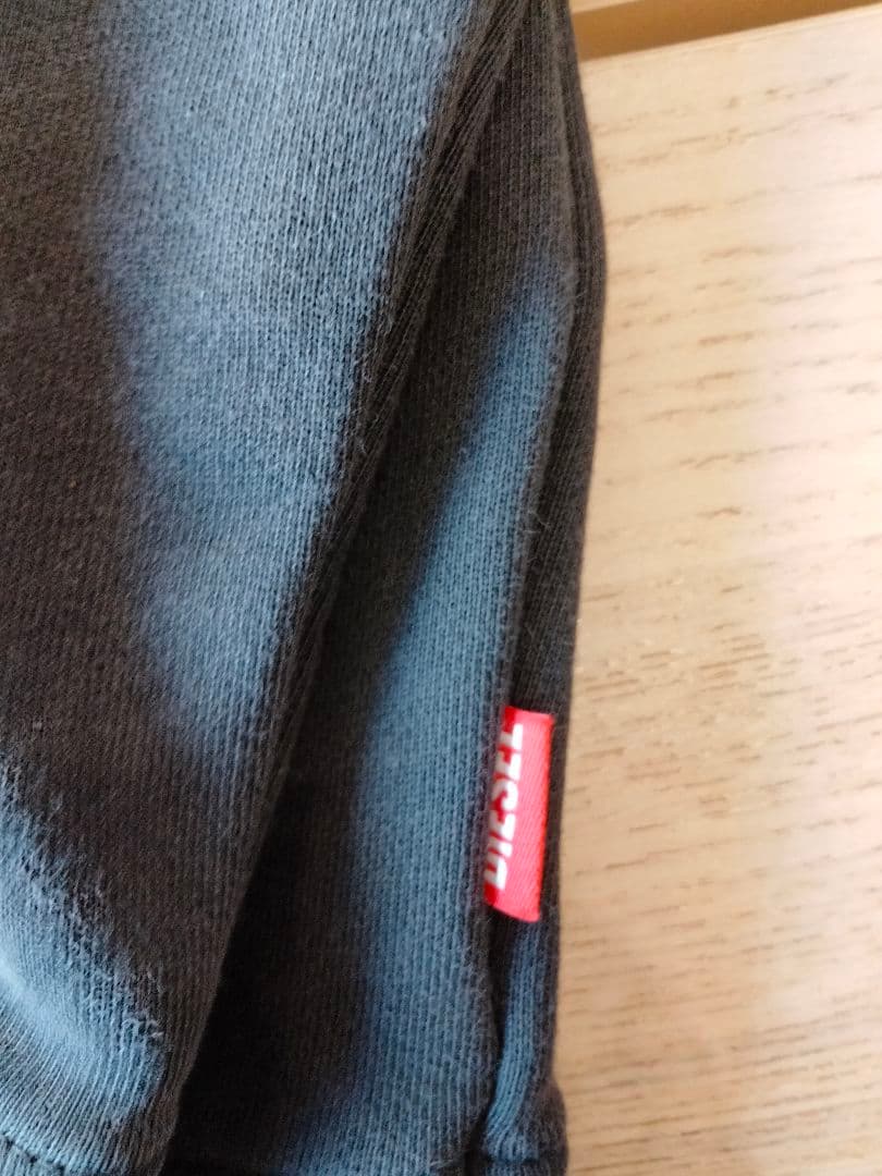 DIESEL（GINNLONG刺繍 SWEAT-SHIRT）＆キャップ2点新品 - メルカリ