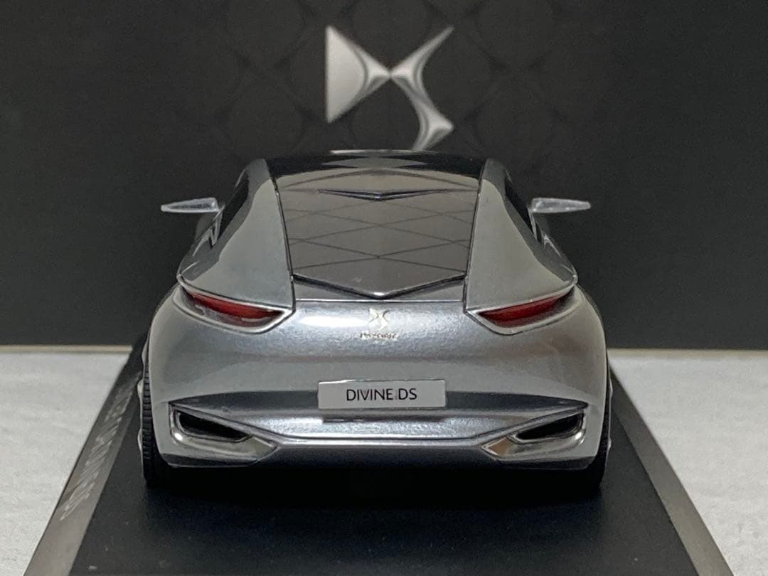 シトロエンDS コンセプトカー DIVINE DS ノレブ製1/43 - メルカリ