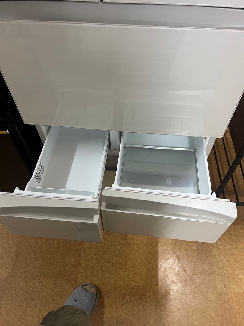 TOSHIBA 2022年製 6枚扉冷蔵庫 ガラストップ