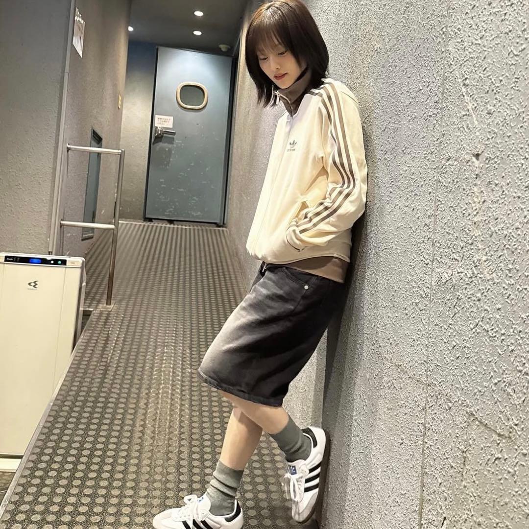 新品S⭐️adidasトラックジャケット 刺繍 ベージュ×モカブラウン 山本