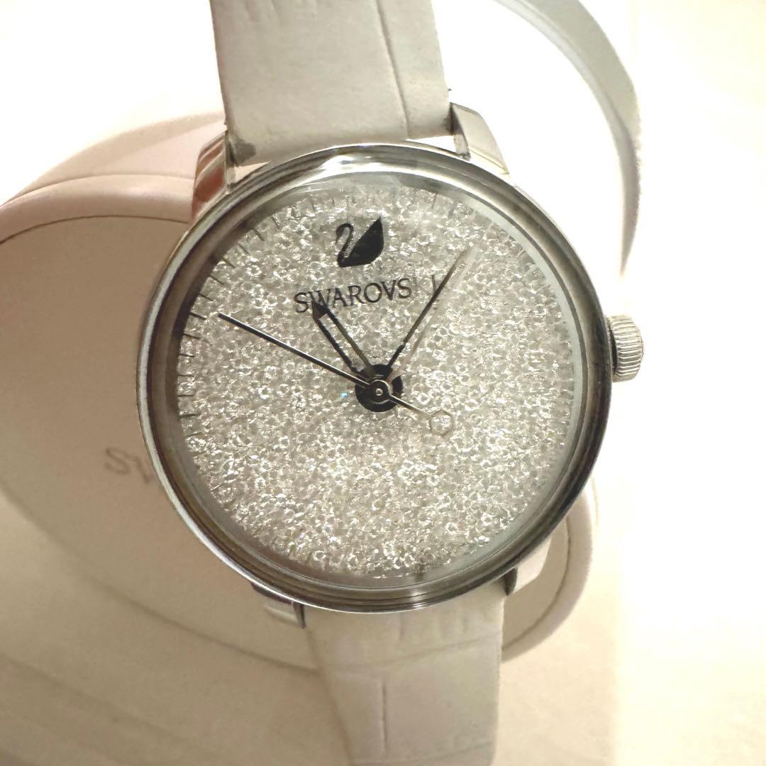 入手困難！スワロフスキー　時計　ホワイト SWAROVSKI（スワロフスキー） 腕時計 ROCK'N'LIGHT ウォッチ ホワイト