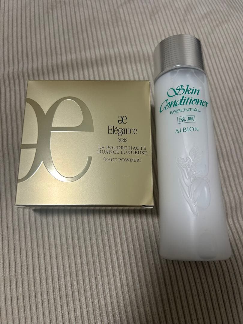 ・エレガンス ラプードルリクスィーズVⅢ ・スキンコンディショナーN 165ml ELEGANCE（エレガンス） 【8番 8.8g】【本体】【ケース・パフ付き