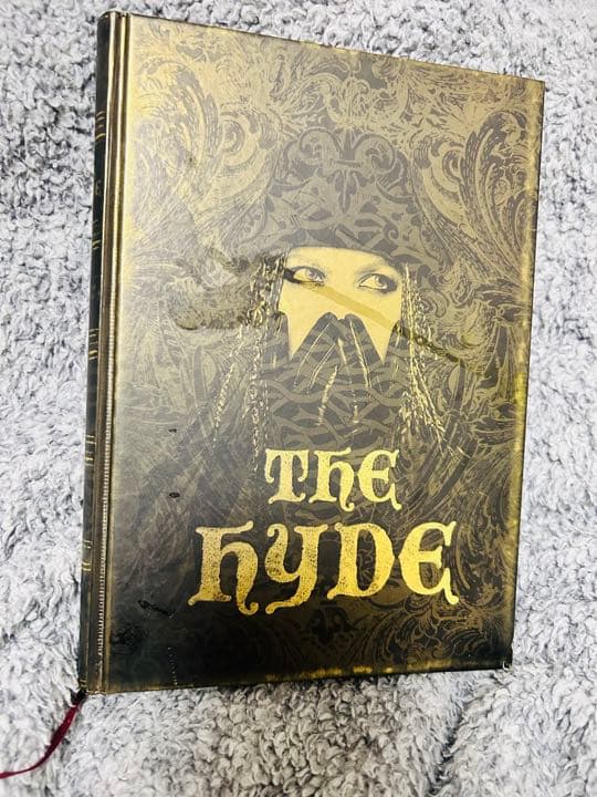 the hyde 自叙伝　直筆サイン入り（hydeとk.a.z） the hyde 自叙伝 直筆サイン入り（hydeとk.a.z） - メルカリ