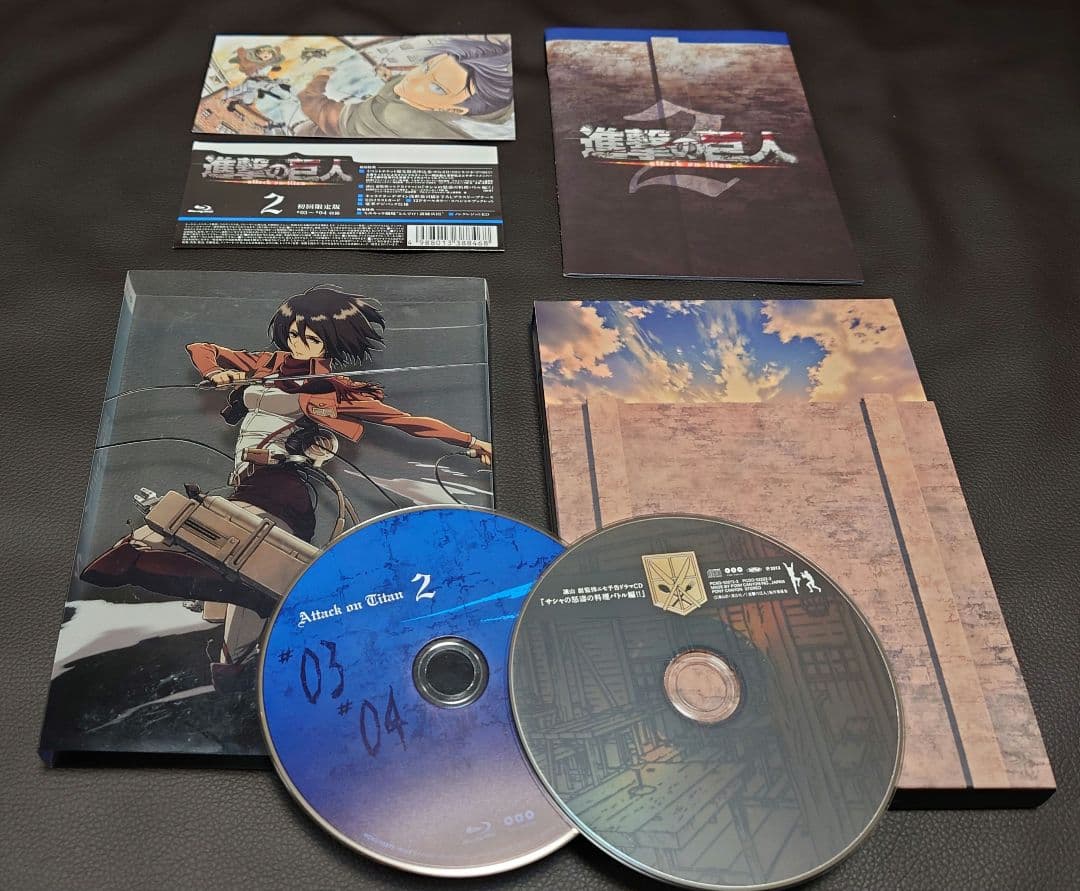 全巻収納BOX付き】進撃の巨人 season1 Blu-ray 初回限定版 - メルカリ