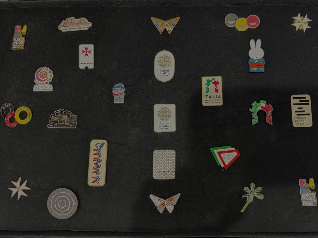 【最終値下】レア物多数 万博 ピンバッジ セット 24個 新品 1セット EXPO2025 万博 会場限定 記念 ピンズフレームセット