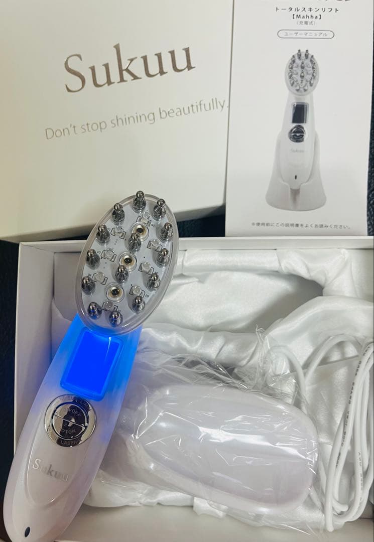 Sukuu 美顔器 ホワイト - メルカリ