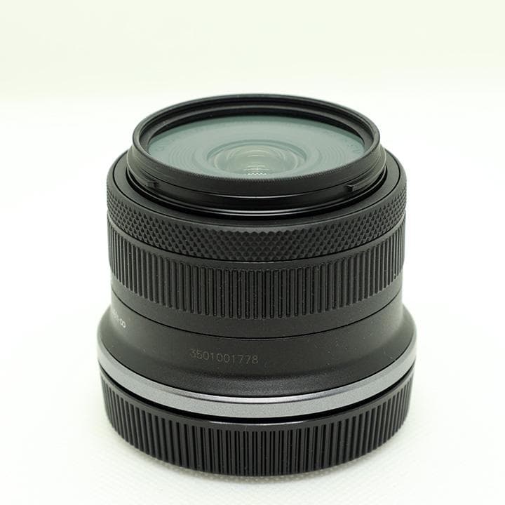 ほぼ未使用　Canon RF-S 10-18mm F4.5-6.3 IS STM