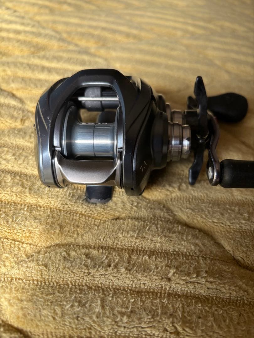 ダイワ スティーズTW 7.1 右 依頼者価格 - メルカリ