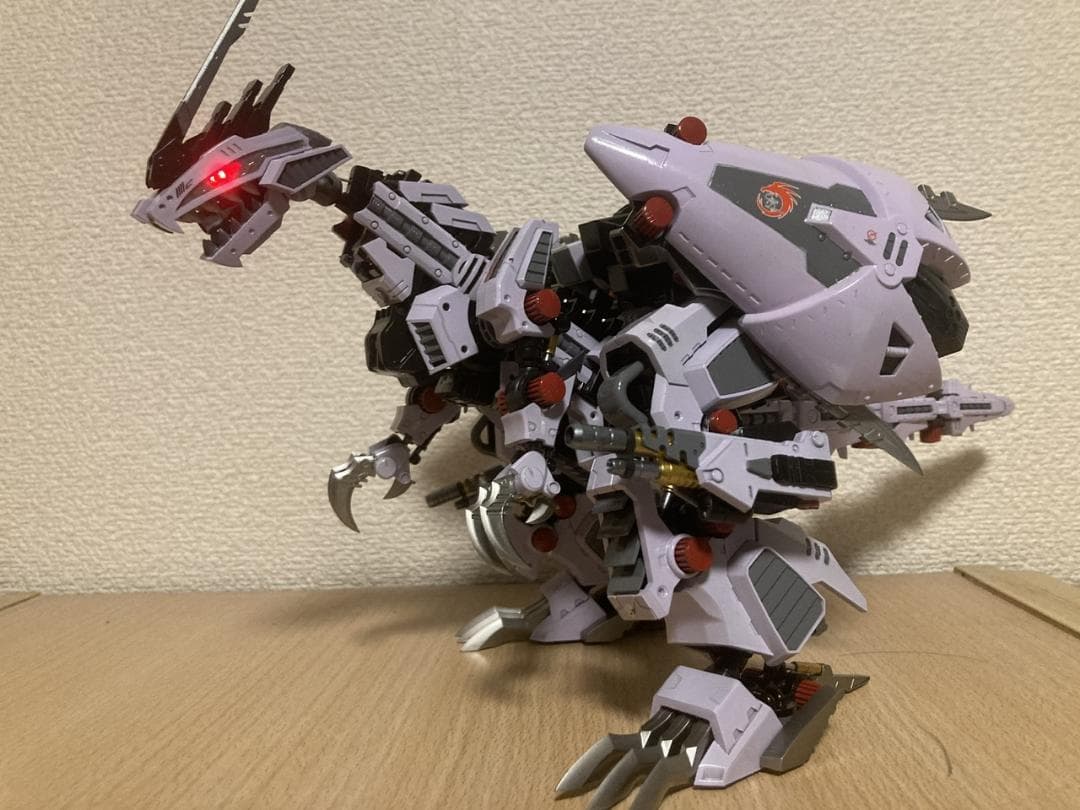 ゾイド ジェノブレイカー バーサークフューラーカラー 塗装仕上品 説明