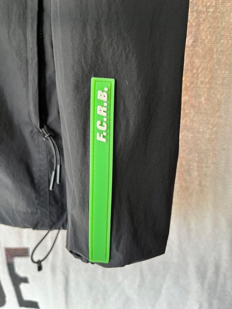 F.C.Real Bristol ナイロンジャケット　ブリストル