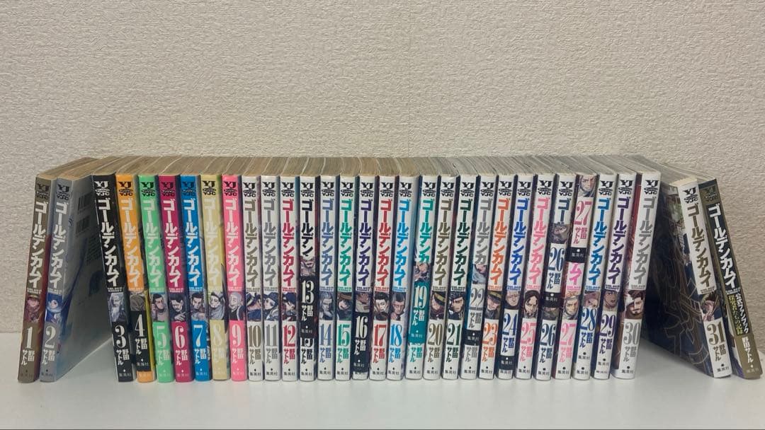 ゴールデンカムイ 全31巻セットと公式ファンブック ゴールデンカムイ 全31巻公式ファンブックセット