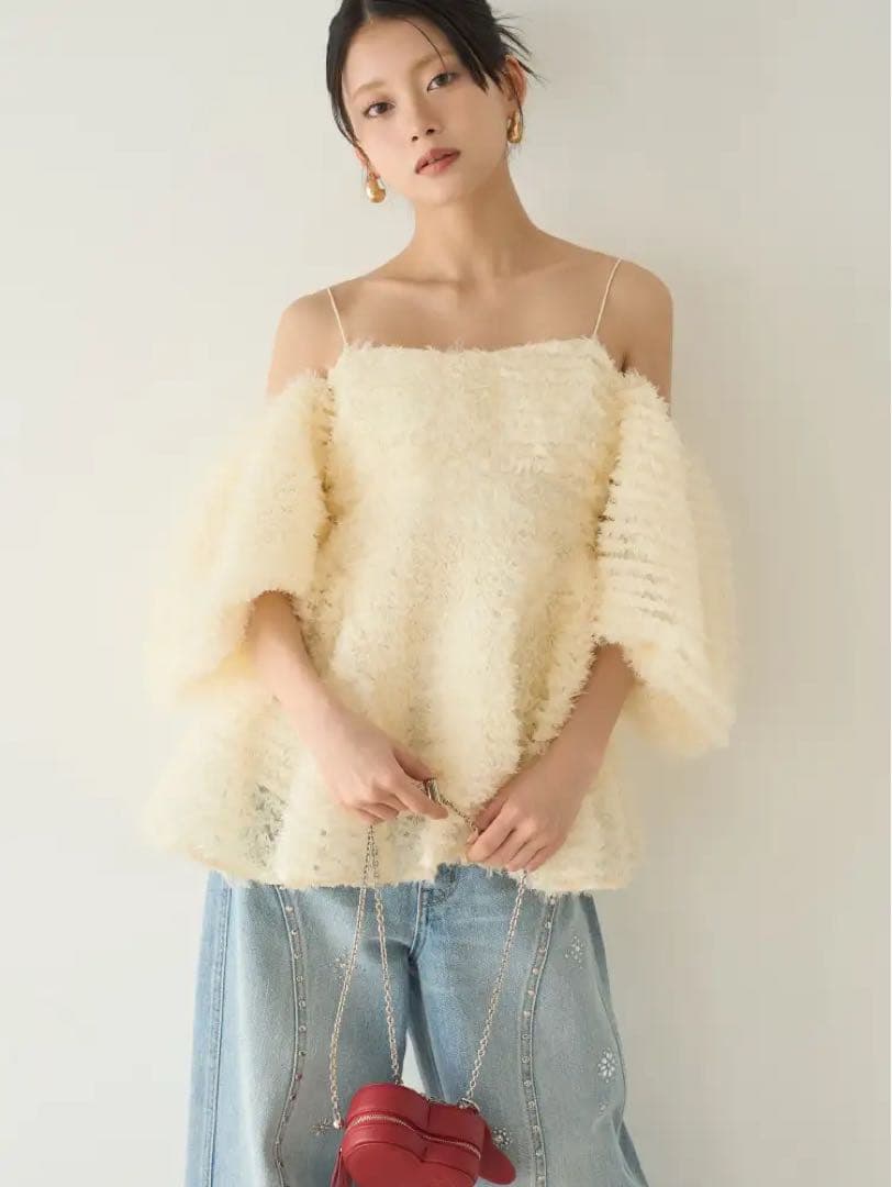 LILY BROWN 3wayチュールペプラムビスチェ - メルカリ