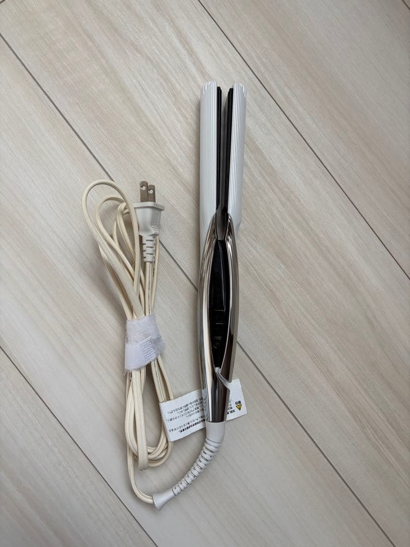 ストレートヘアアイロン セラミックプレート ホワイト　リファ　Refa 240119bt_fv07_6