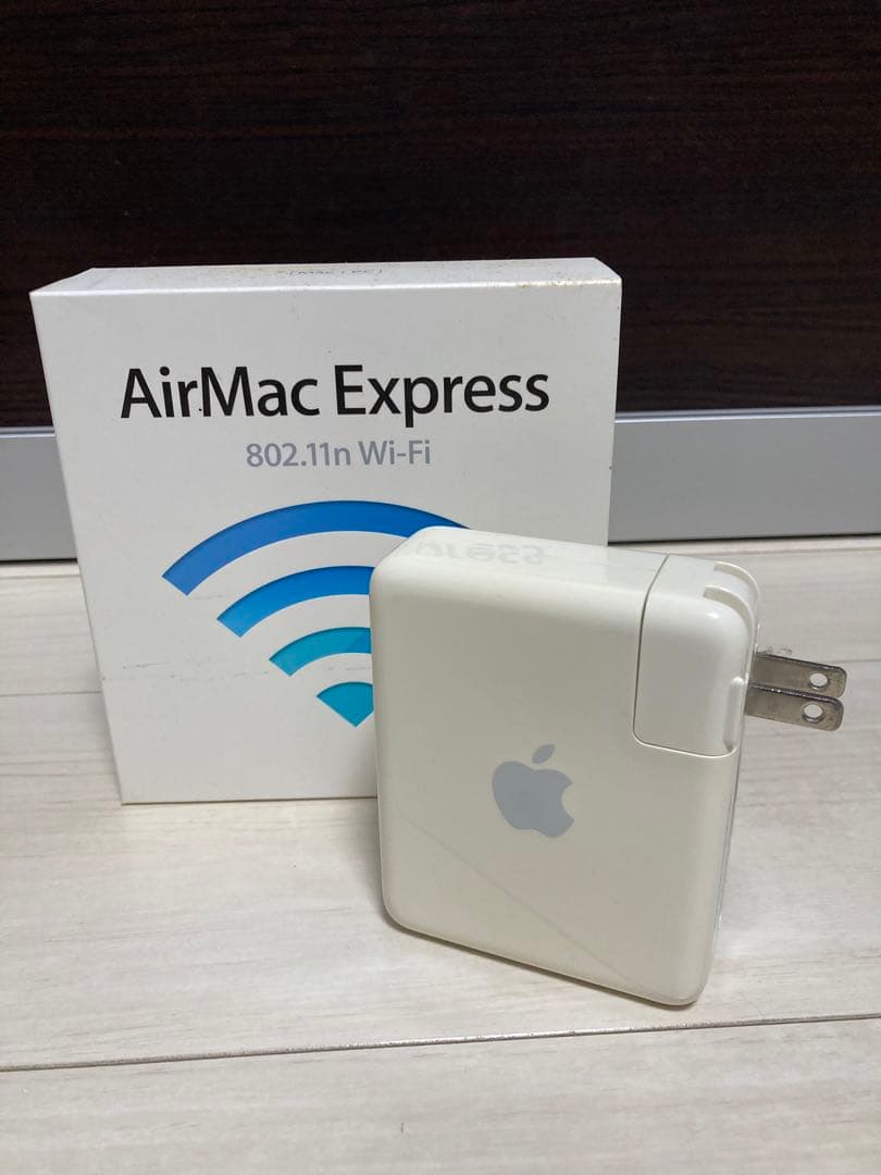 Apple AirMac Express ルータMB321J /A A1264 - メルカリ